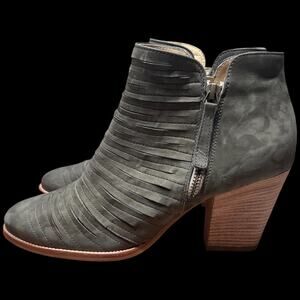 PAUL GREEN Malibu Green Nubuck Women's Size US 9 / UK 7 Sliced Zip Ankle Bootie